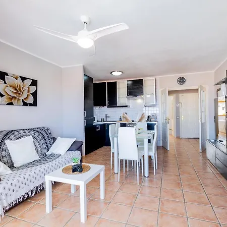 21 C Bouganvillas Apartmán