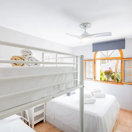 Апартаменти 21 C Bouganvillas