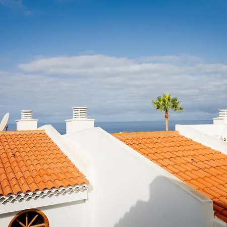 21 C Bouganvillas Апартаменти