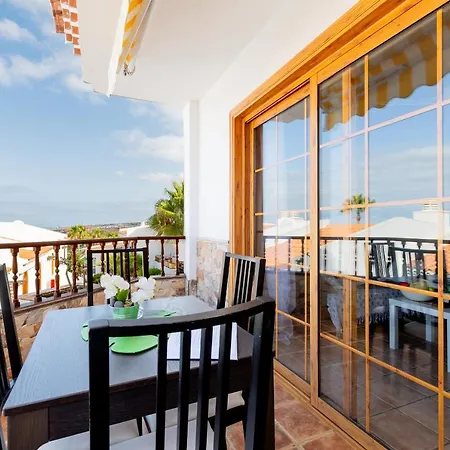 Апартаменти 21 C Bouganvillas